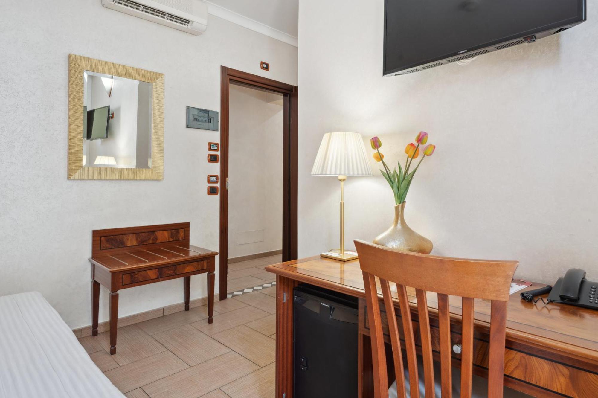 Hotel Flora Noto Extérieur photo
